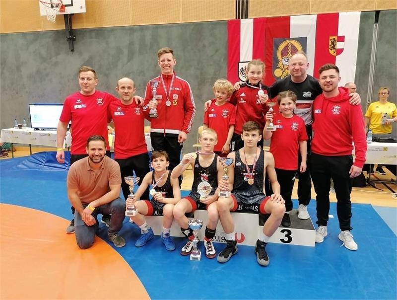 Der A.C. Wals erkämpft 5 Titel bei den österr. U-17 Meisterschaft in Vigaun