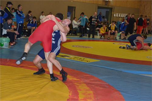 Bezirksmeisterschaft greco in Anger 2011 273.JPG