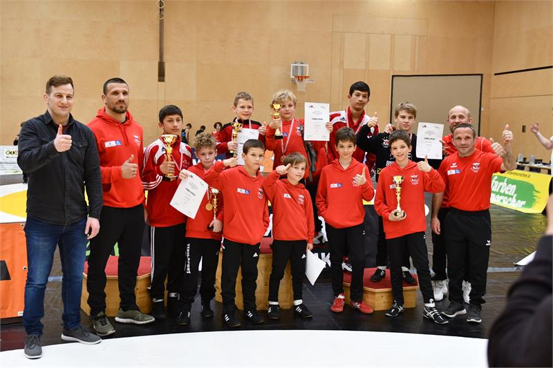 Der A.C. Wals holt sieben Titel bei den Österr. U14-Meisterschaften in Klaus