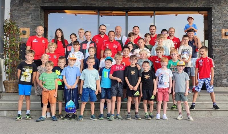 Abschlussessen vor der Sommerpause der Schüler beim Rupertigau